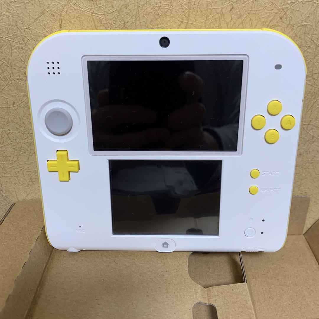 ニンテンドー2DS スーパーマリオパック【ホワイト×イエロー】