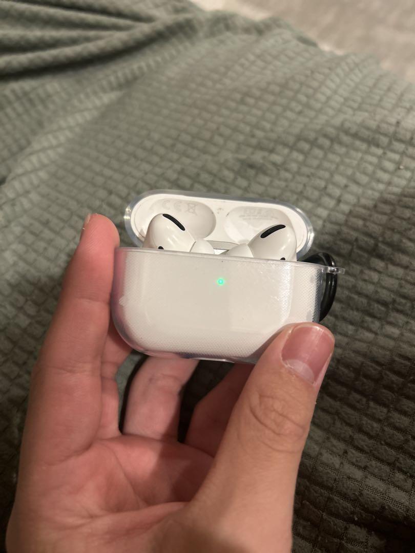 AirPods pro本体 ワイヤレス充電対応