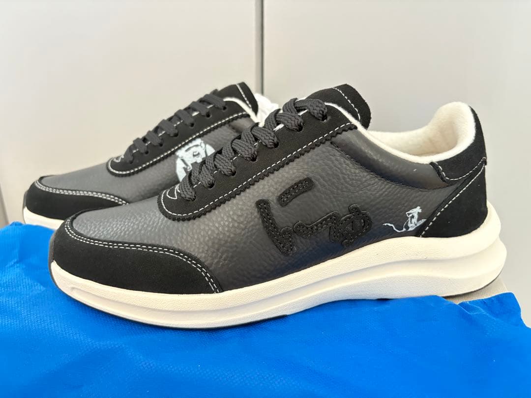 スニーカー スニーカー