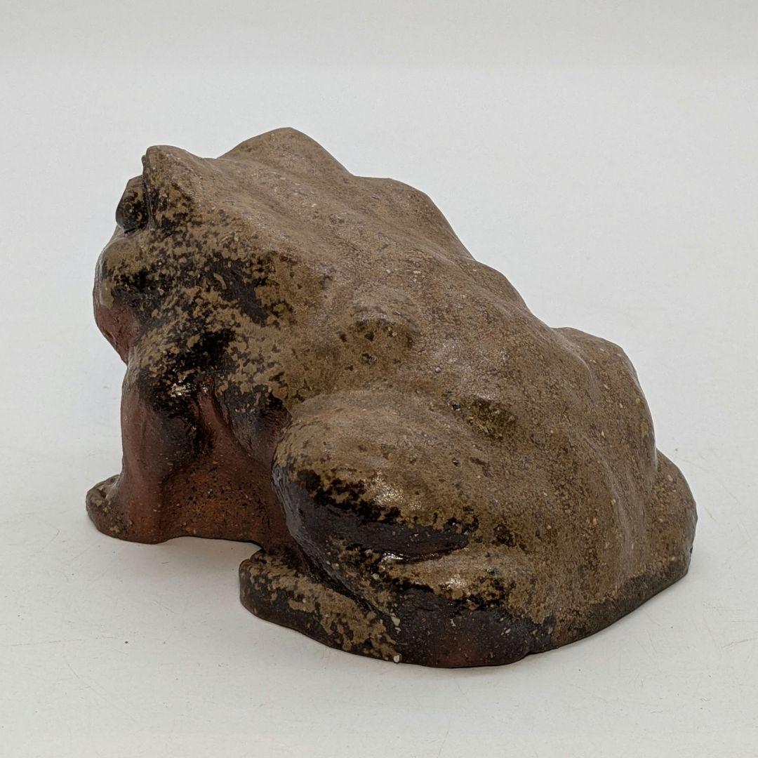 陶器のカエル像 備前焼?常滑焼?信楽焼? 蛙 置物 動物 縁起物 インテリア 陶器のカエル像 備前焼?常滑焼?信楽焼? 蛙 置物 動物 縁起物
