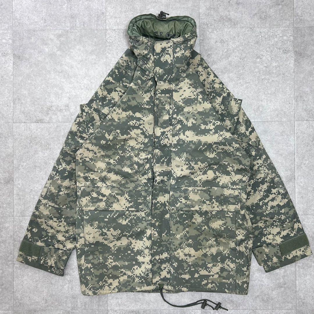 ✟