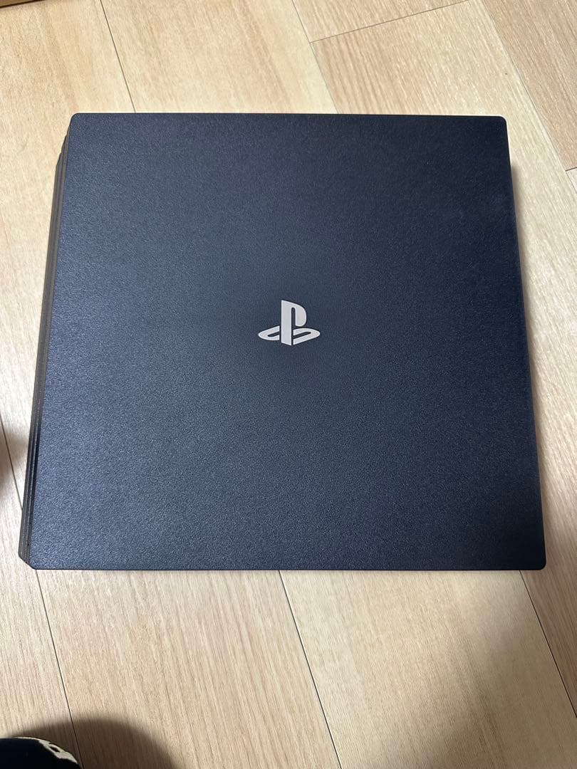 PS4 Pro 1TB ブラック DualShock 4付き目立った傷や汚れなし UP786_INFO