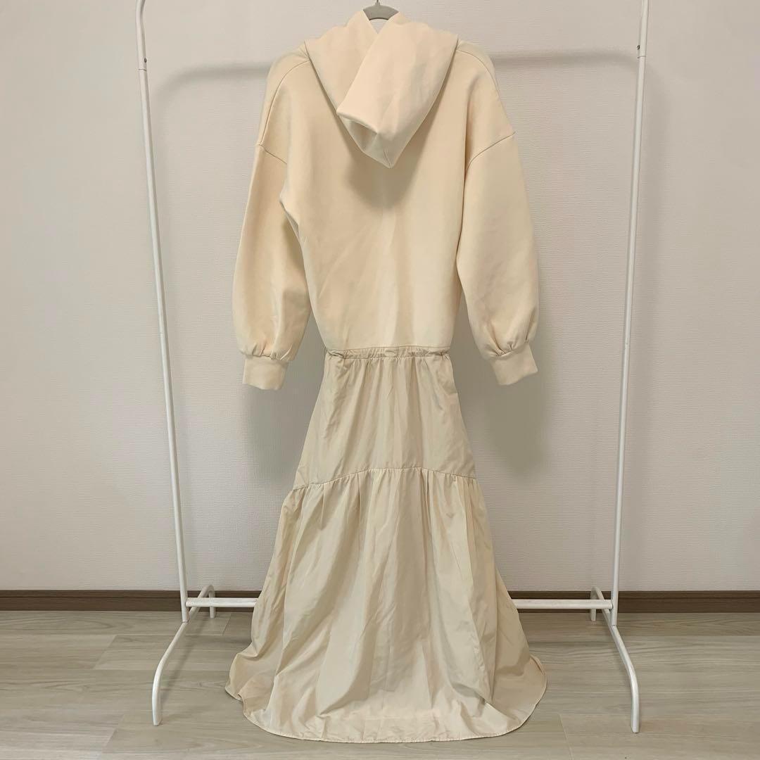 emmi atelier】フーディードッキングワンピース（マキシ丈