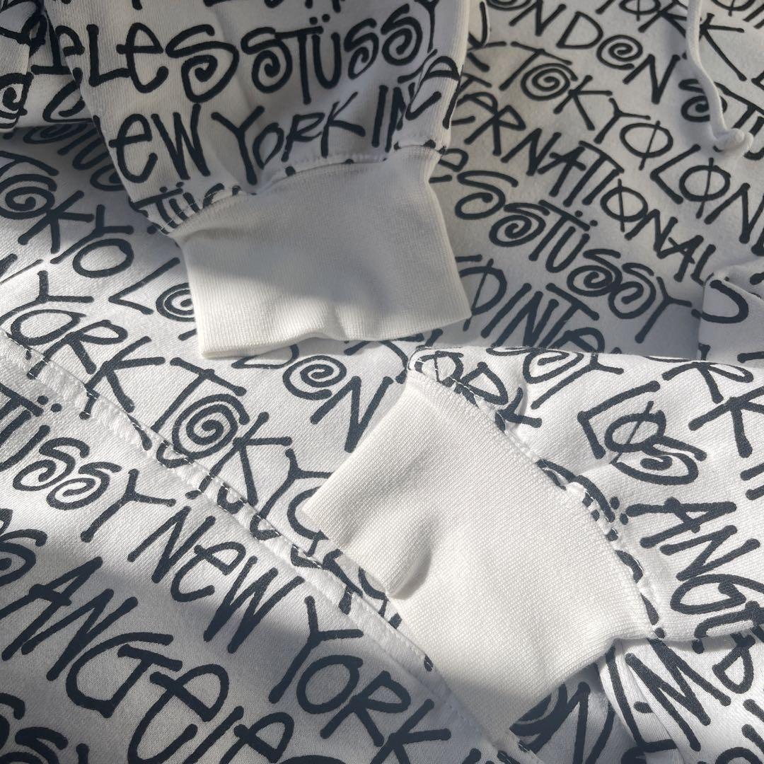 STUSSY  パーカー