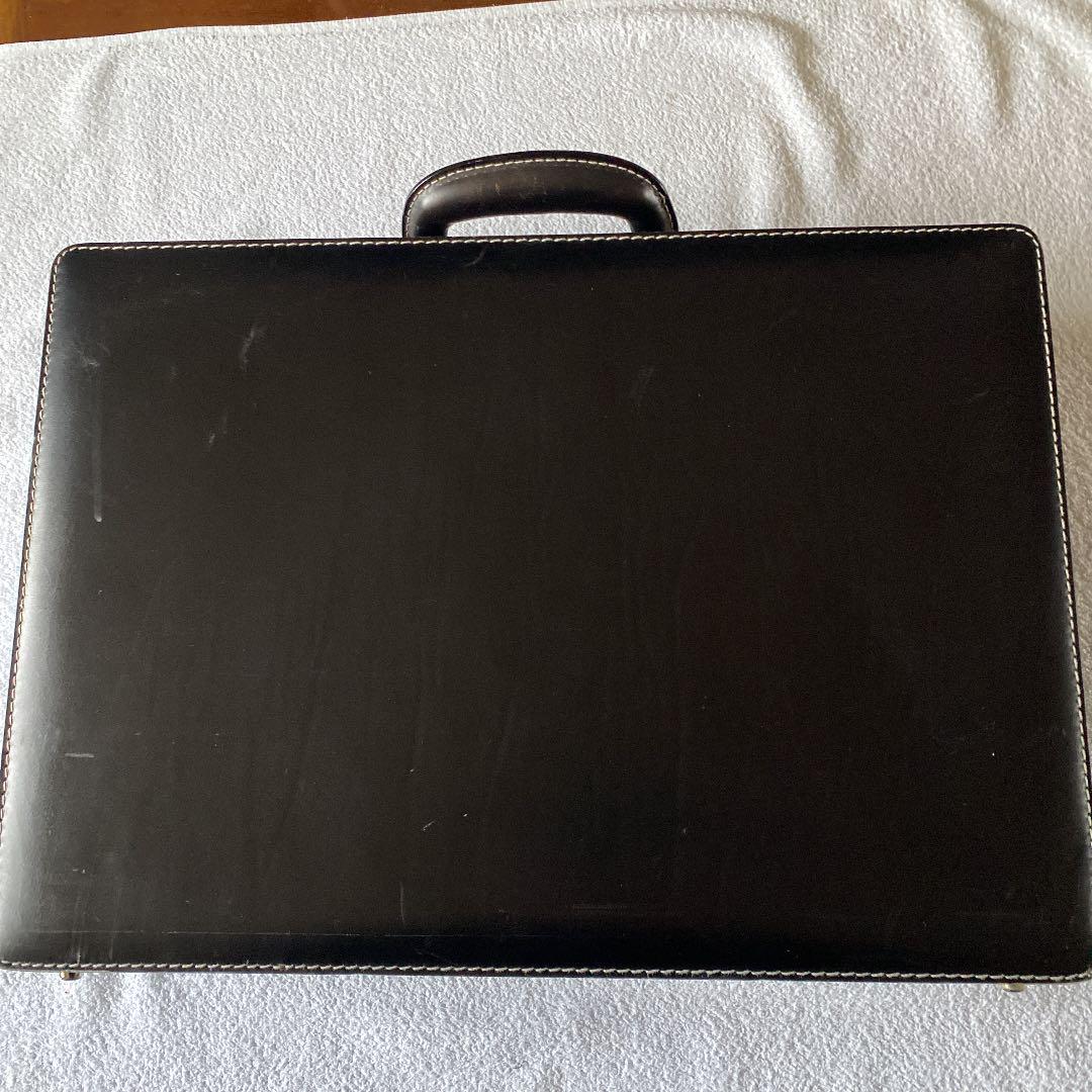 最安値定番 テストニー レザーアタッシュケース L6jSo-m52699152202 国産NEW