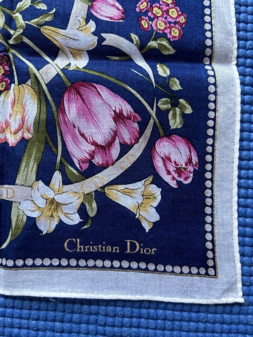 Dior　ハンカチ 未使用 DIOR クリスチャンディオール ハンカチ 紋章柄 花柄