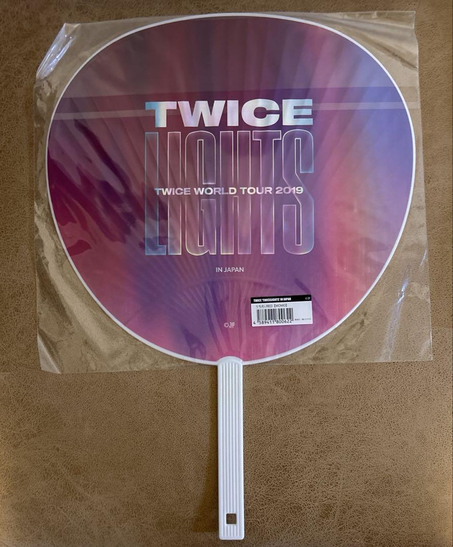 twice モモ うちわ - メルカリ
