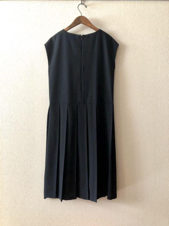 日本産 美品 Ebonyivory エボニーアイボリー ランダムプリーツワンピース クリアランスセール 日本産 美品 Ebonyivory エボニーアイボリー ランダムプリーツワンピース クリアランスセール
