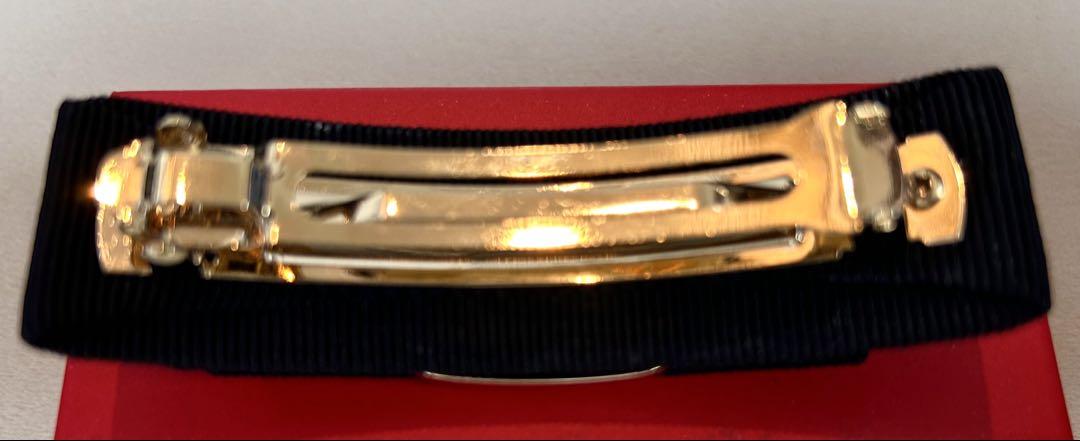 あなたにおすすめの商品 去年約2万円で購入新品未使用 Salvatore Ferragamo バレッタ ヘアアクセサリー