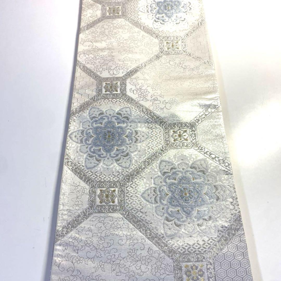 4k367 袋帯絹正倉院文様金色赤白緑銀色花柄和装着物