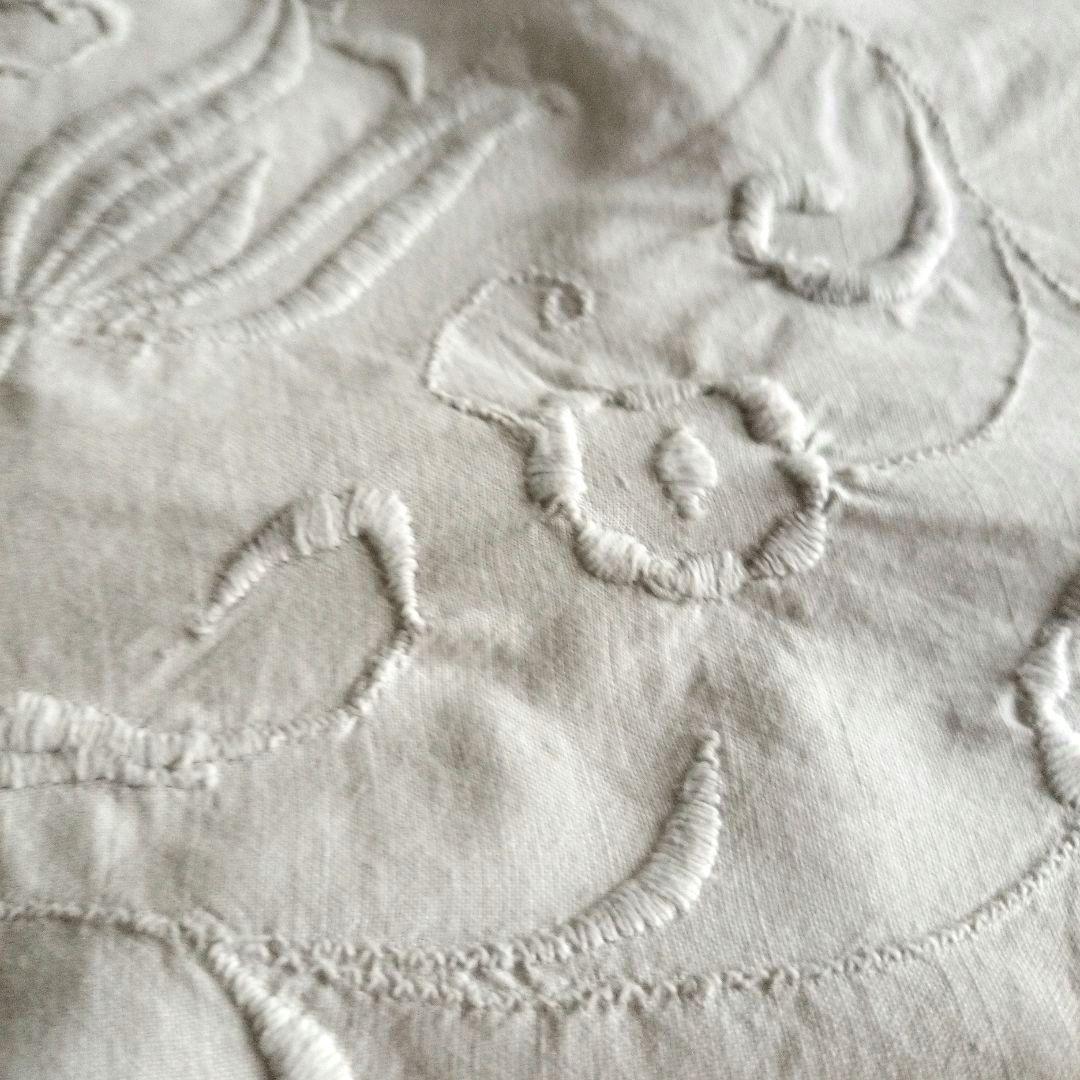フランス　アンティーク　クロッシュレースWhite刺繍　テーブルクロス