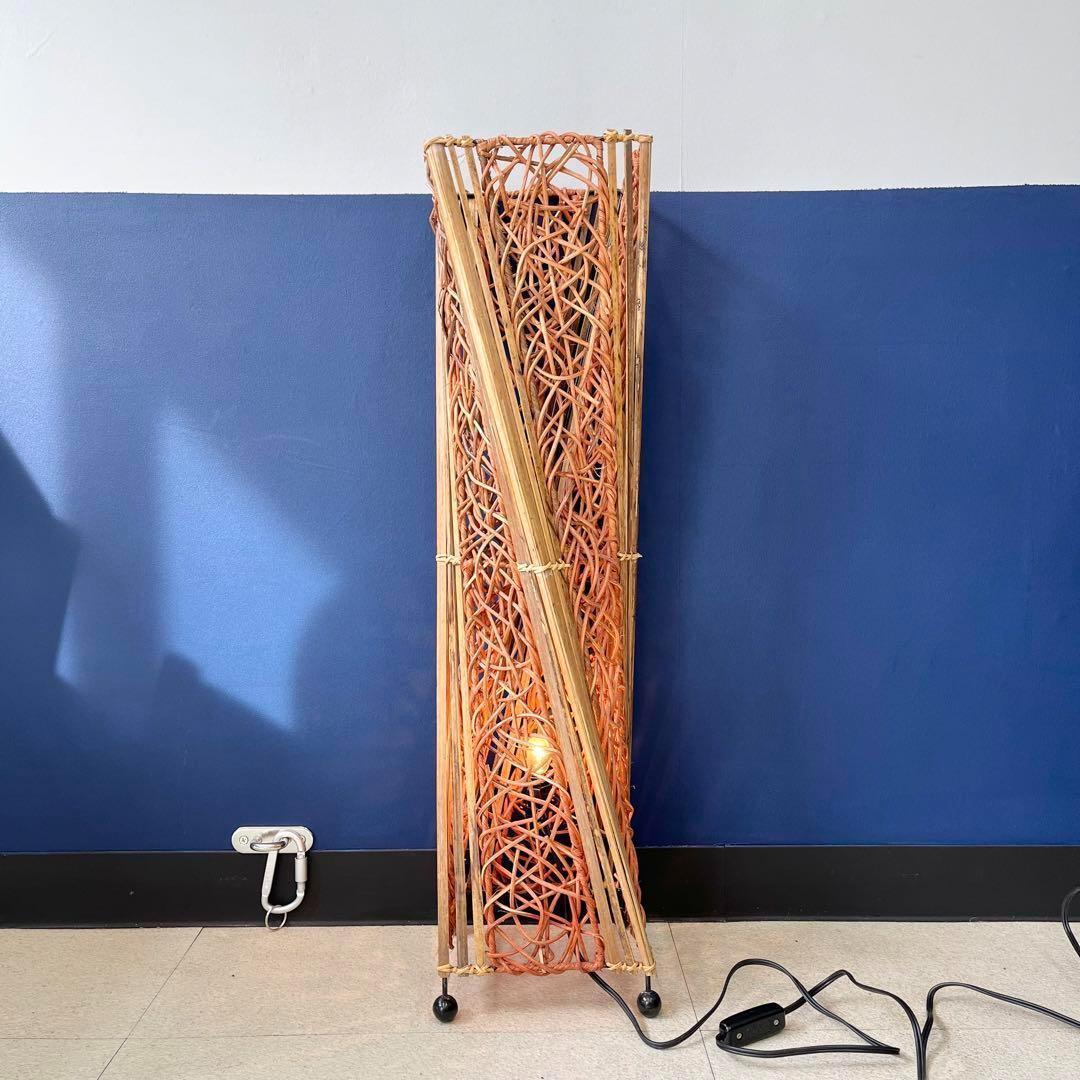 【インパクト大】ねじれライト 間接照明 和風 バリ風 スタイリッシュ おしゃれ 【インパクト大】ねじれライト 間接照明 和風 バリ風 スタイリッシュ おしゃれ