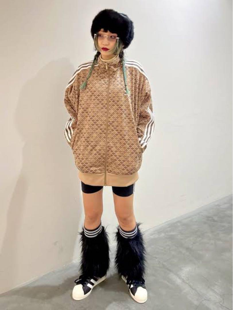 adidas originals ファイヤーバード 総柄 - メルカリ