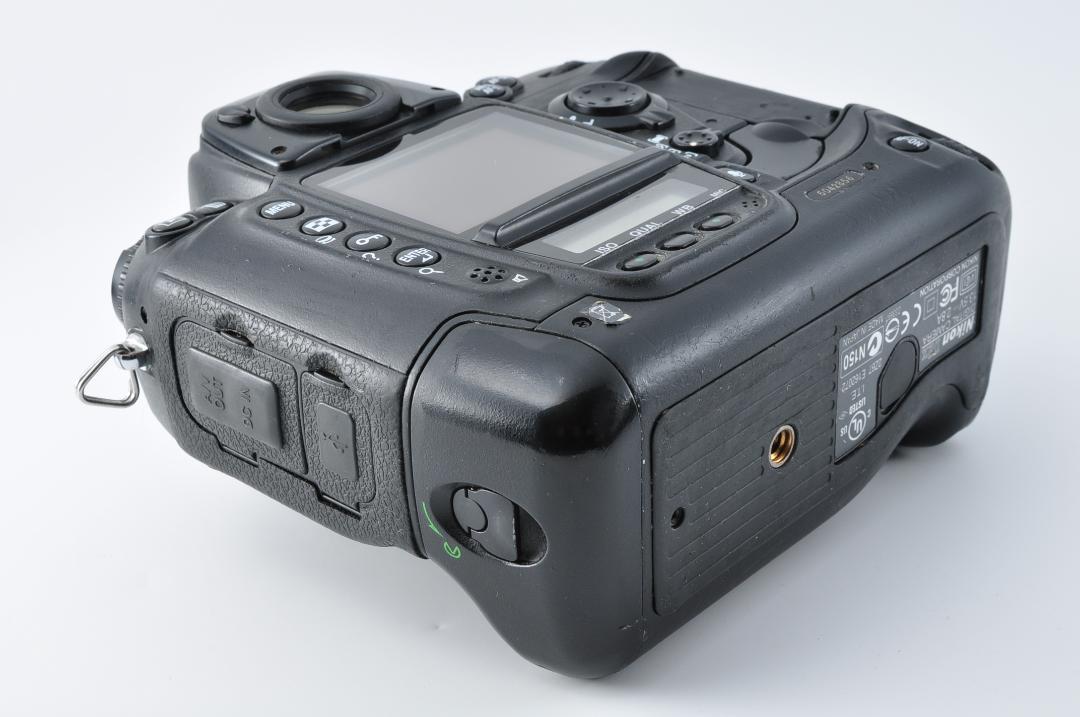 ニコン D2X