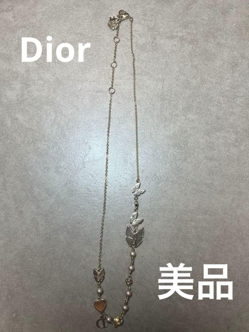Dior 蝶々モチーフネックレス