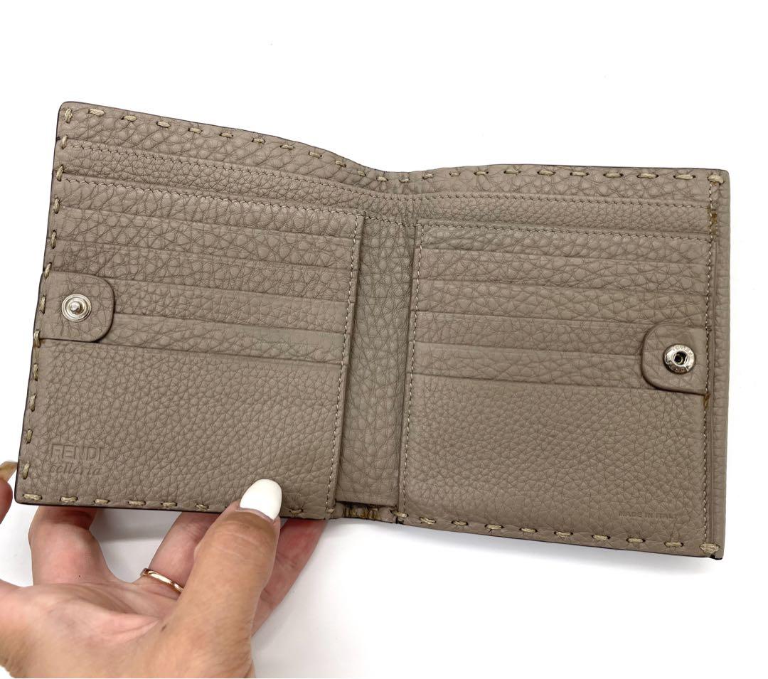 FENDI フェンディ ピーカブー 折りたたみ財布 ベージュ 画像4