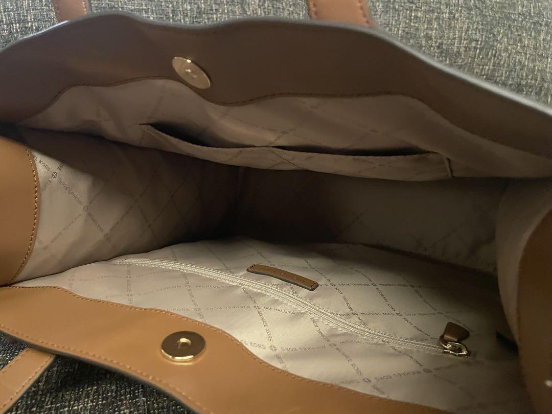 MICHAEL KORS MKロゴトートバッグ