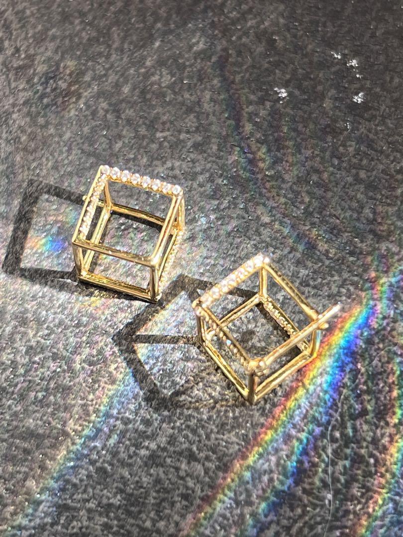コアラ　3Dスクエアピアス　即納