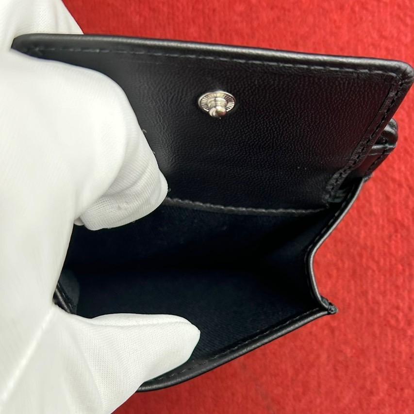 格安新品  極美品】ヴィヴィアンウエストウッド オーブ レザー 二つ折り 小物