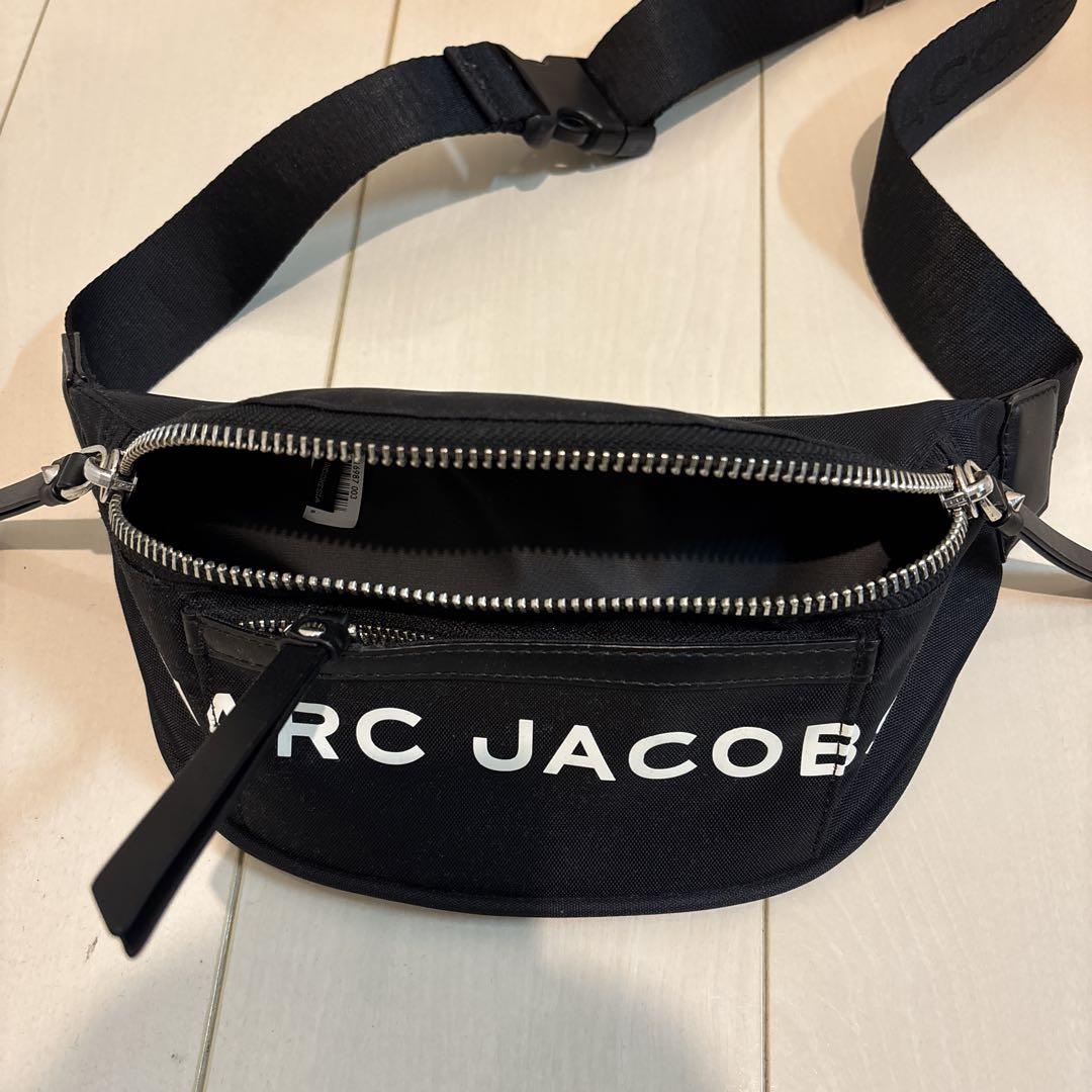 MARC JACOBS ボディバッグ・ウエストポーチ ブラック