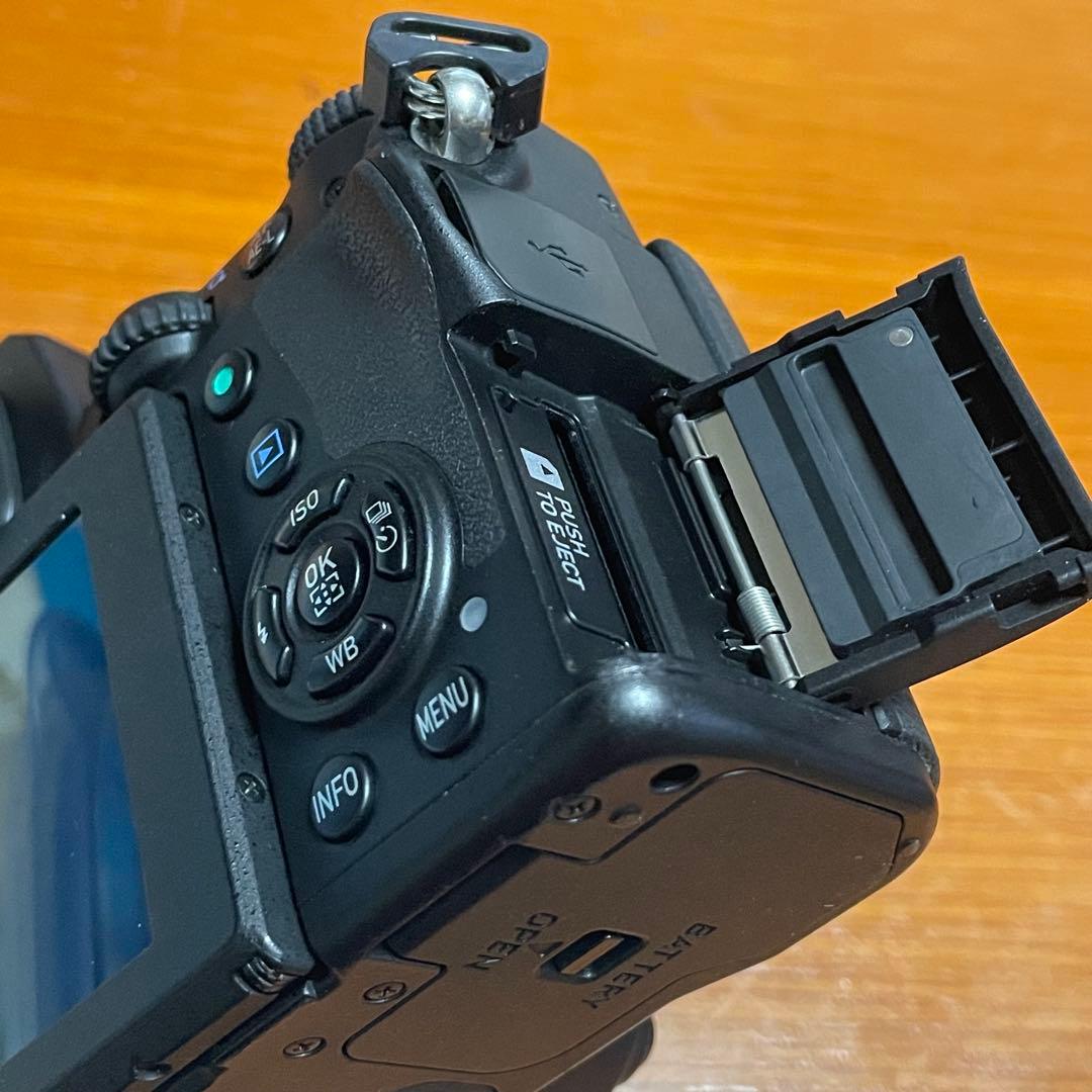 ペンタックス PENTAX KP ボディキット　実用中古品　おまけ付 ペンタックス PENTAX KP ボディキット 実用中古品 おまけ付