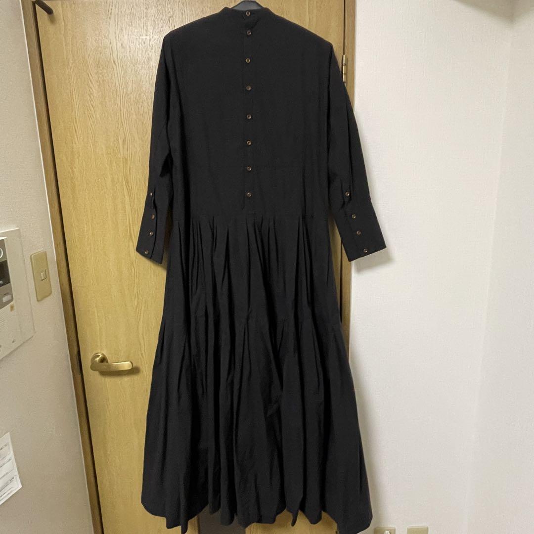 Uhr 黒 長袖 フレアワンピース