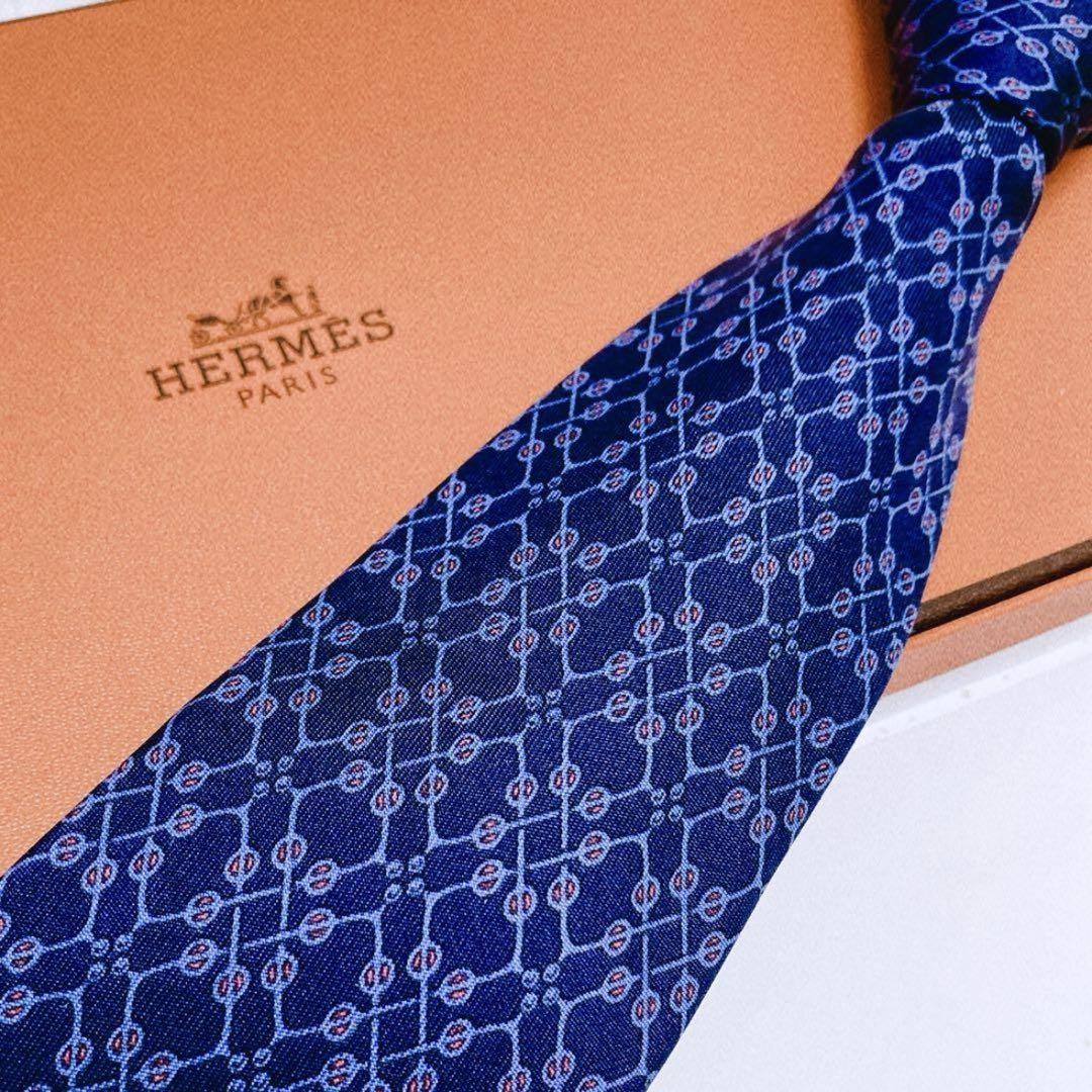 【極美品✨】HERMES ネクタイ ブルー ネイビー迷路柄 ワンポイント ♥︎美品♥︎HERMESネクタイ ネイビーブルー系 総柄フランス製