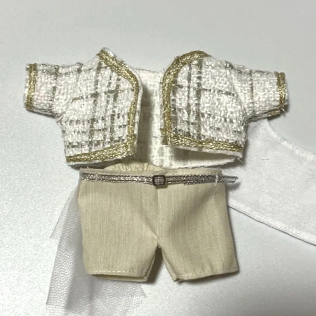 衣装 佐久間大介