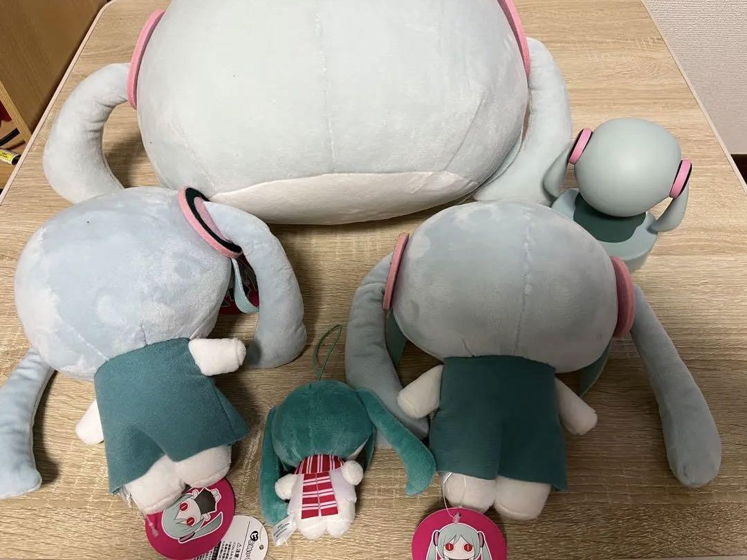 アイマイナ ぬいぐるみその他4点+ソーラーフィギュア カプセル
