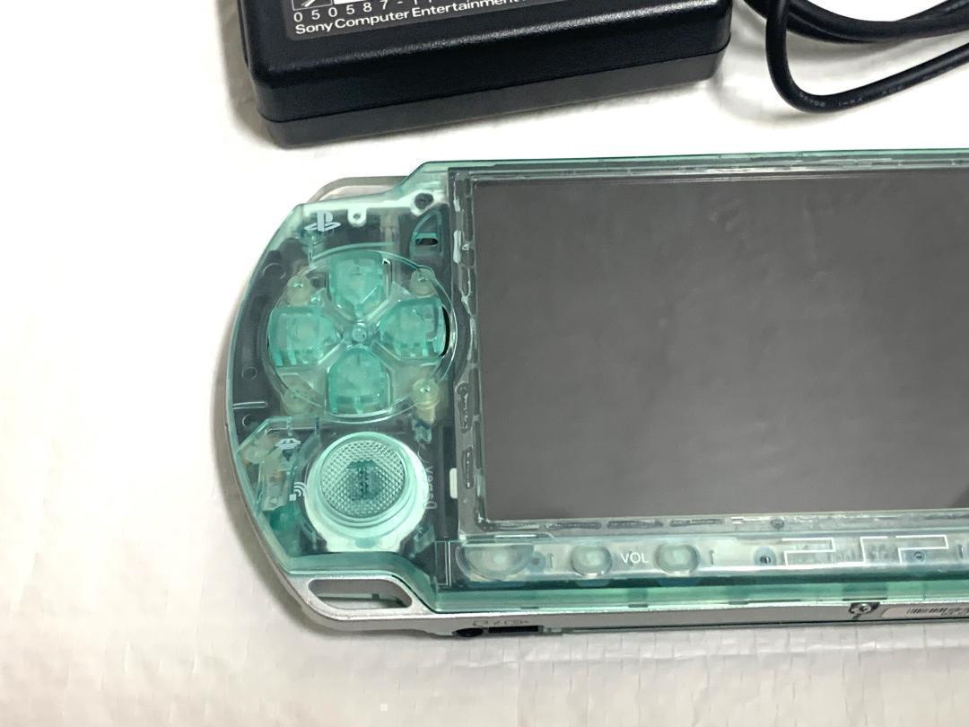 PSP 2000 すぐ遊べるセット【美品・カスタム】スケルトン　グリーン PSP 2000 すぐ遊べるセット【美品・カスタム】スケルトン グリーン