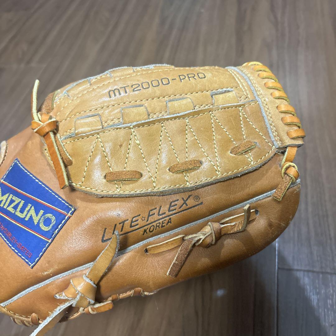MIZUNO 赤カップ　グローブ