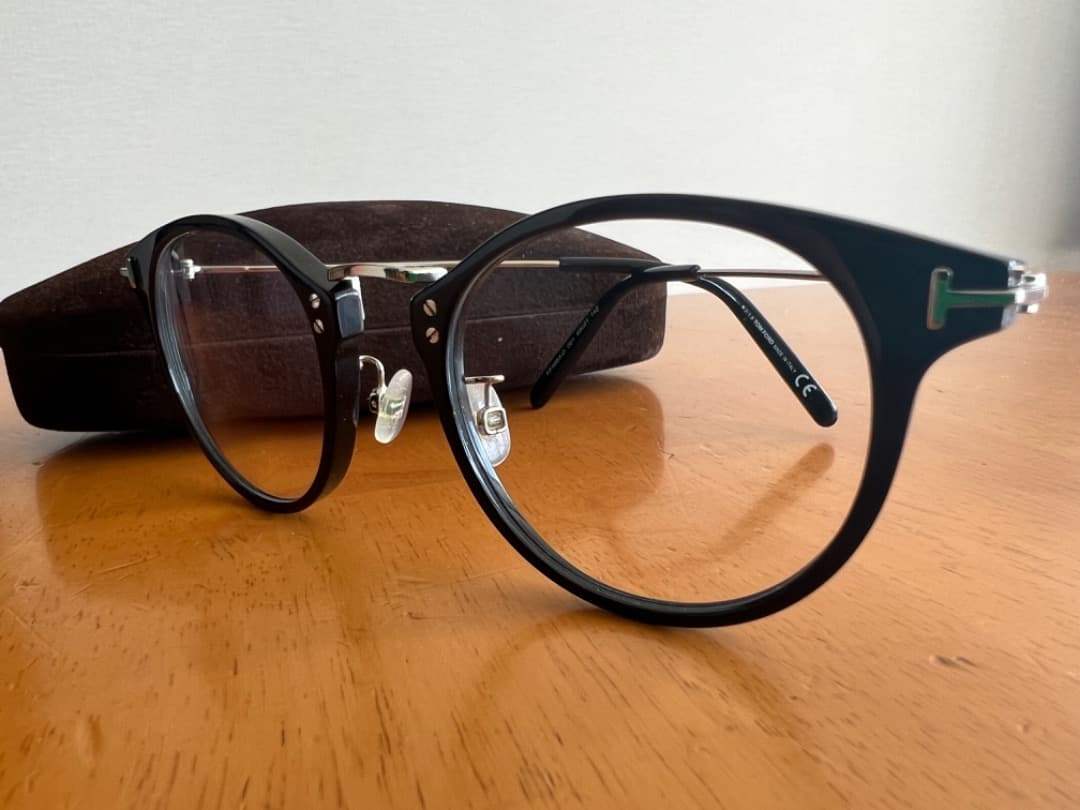 TOM FORD　TF-5563-D（001）←おまけ調光レンズなど4個セット！