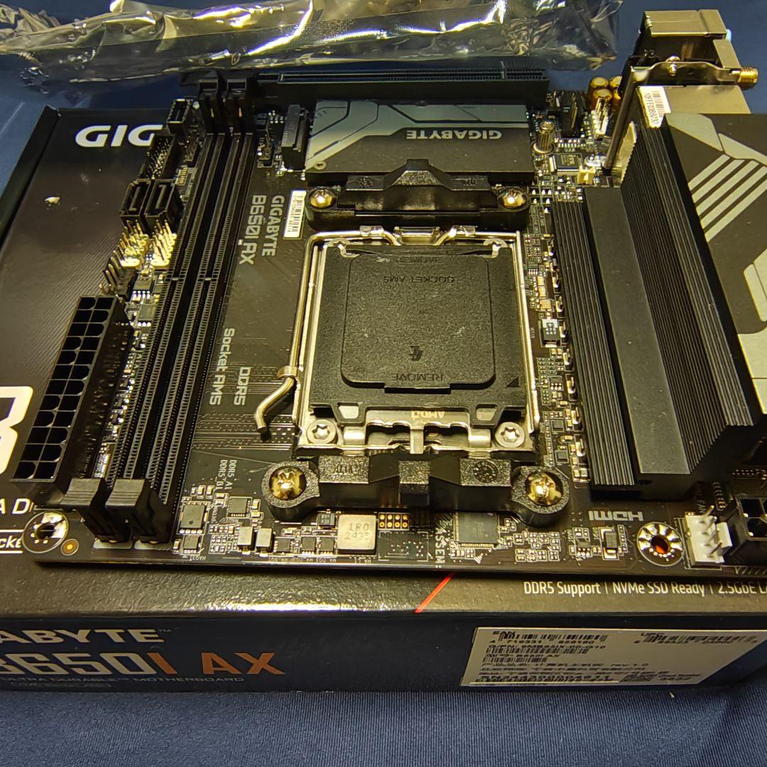 GIGABYTE