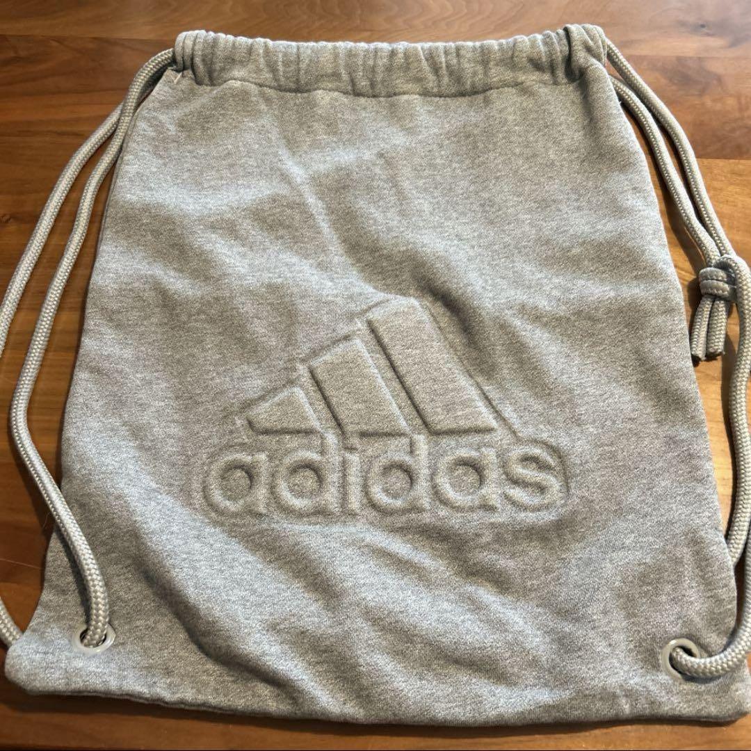 adidas綿リュック