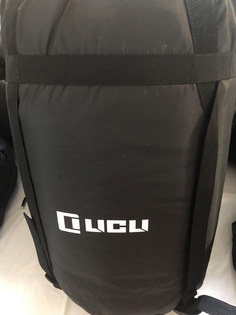 速くおよび自由な 4色セット 新品 LICLI寝袋 シュラフ 封筒型 収納袋付 アウトドア寝具