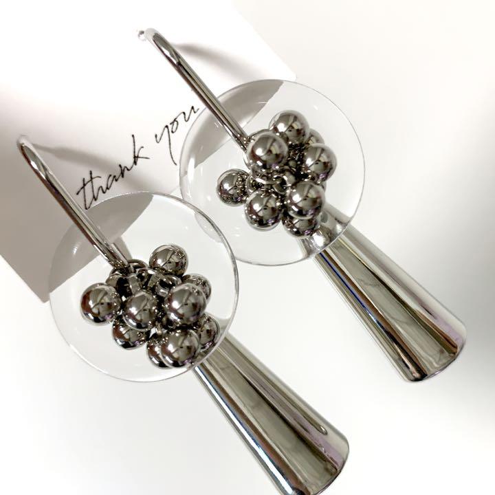 ♥︎大ぶりピアス♥︎ ハンドメイドピアス　シルバーピアス
