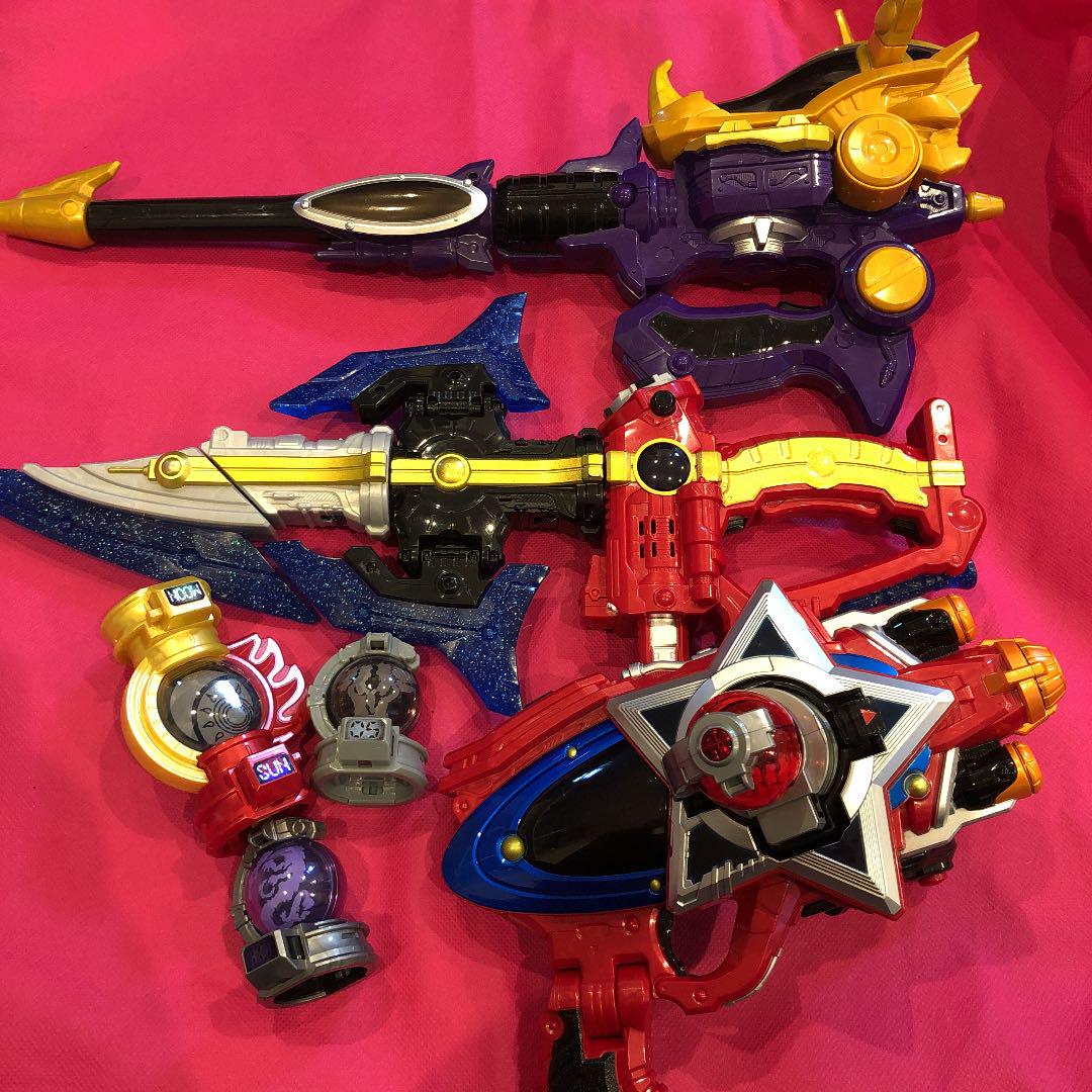 メルカリ キュウレンジャーおもちゃセット 特撮 3 2 中古や未使用のフリマ