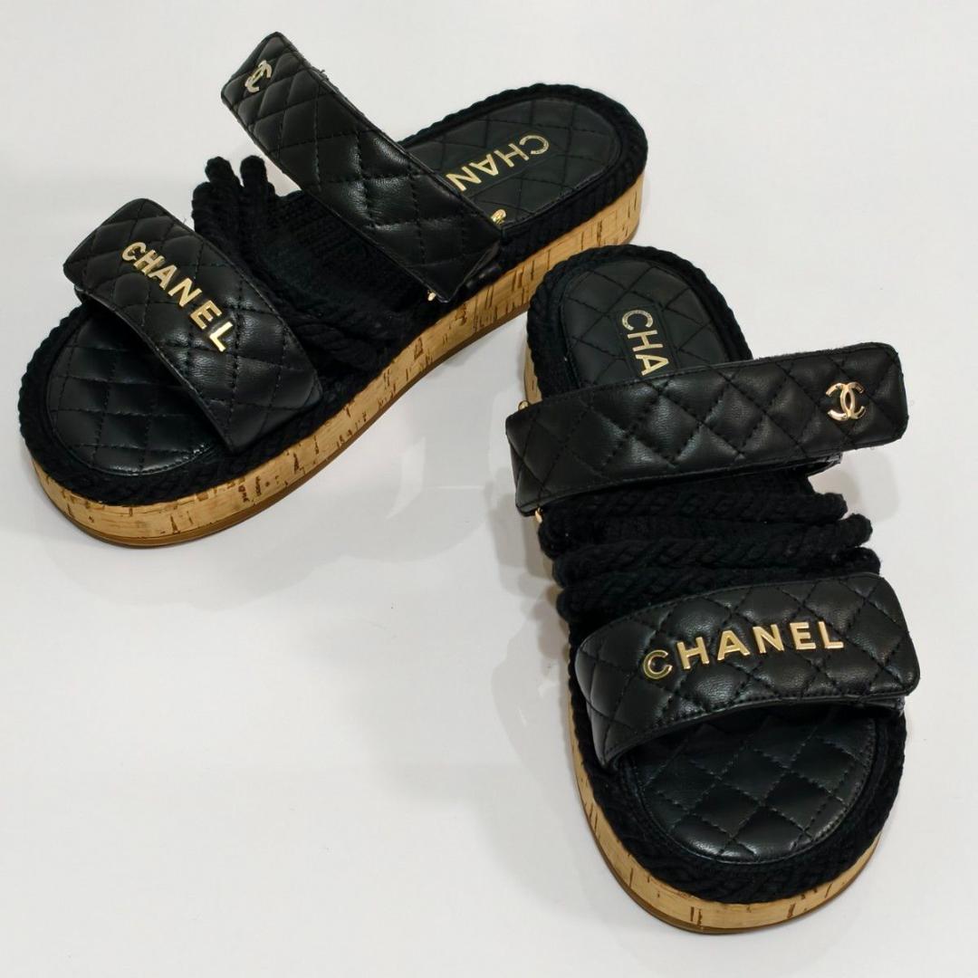 CHANEL シャネル