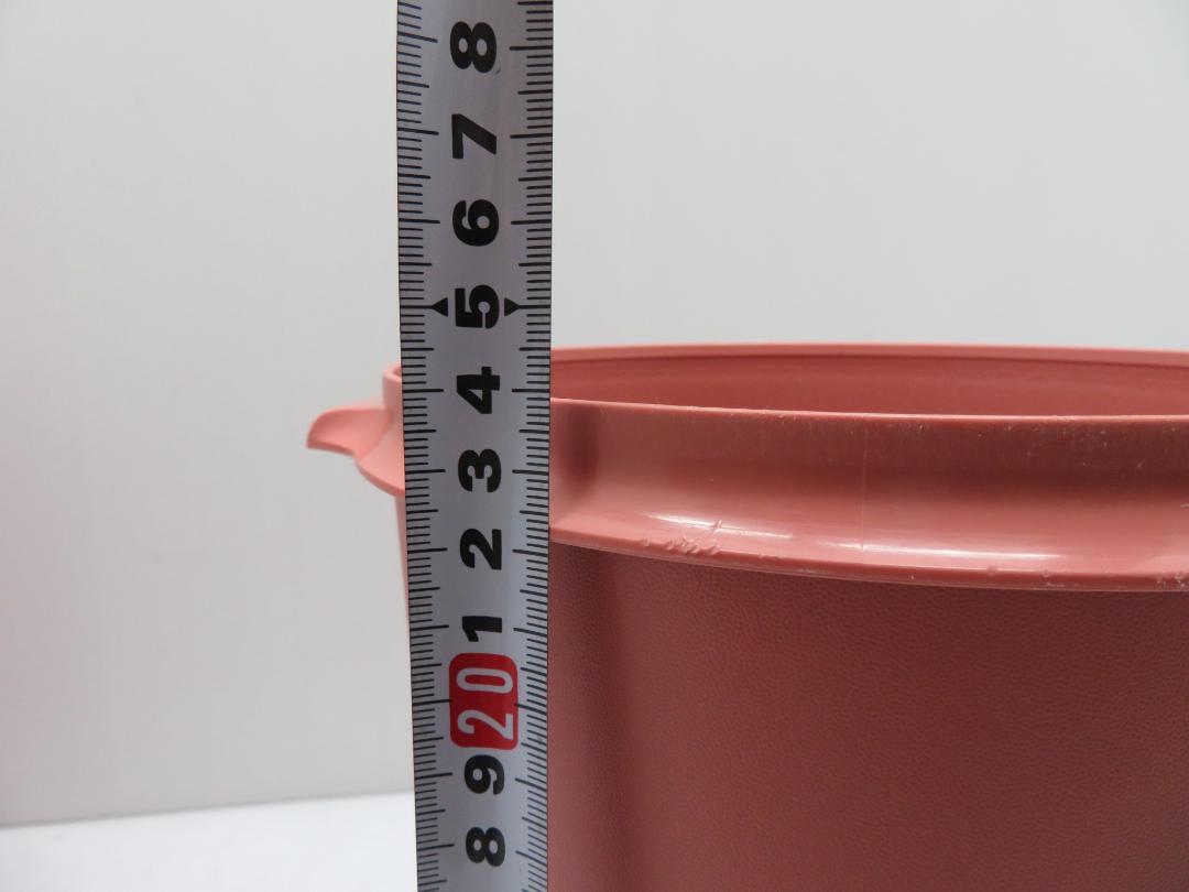 Tupperware タッパーウェア 4個セット マキシクィーンデコレーターなど