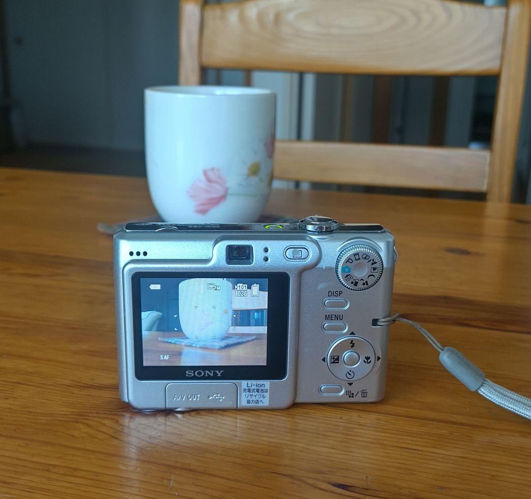 ソニー SONY Cyber-shot DSC-W35 デジタルカメラ　付属品有 SONY cyber-shot DSC-W35 デジタルカメラ