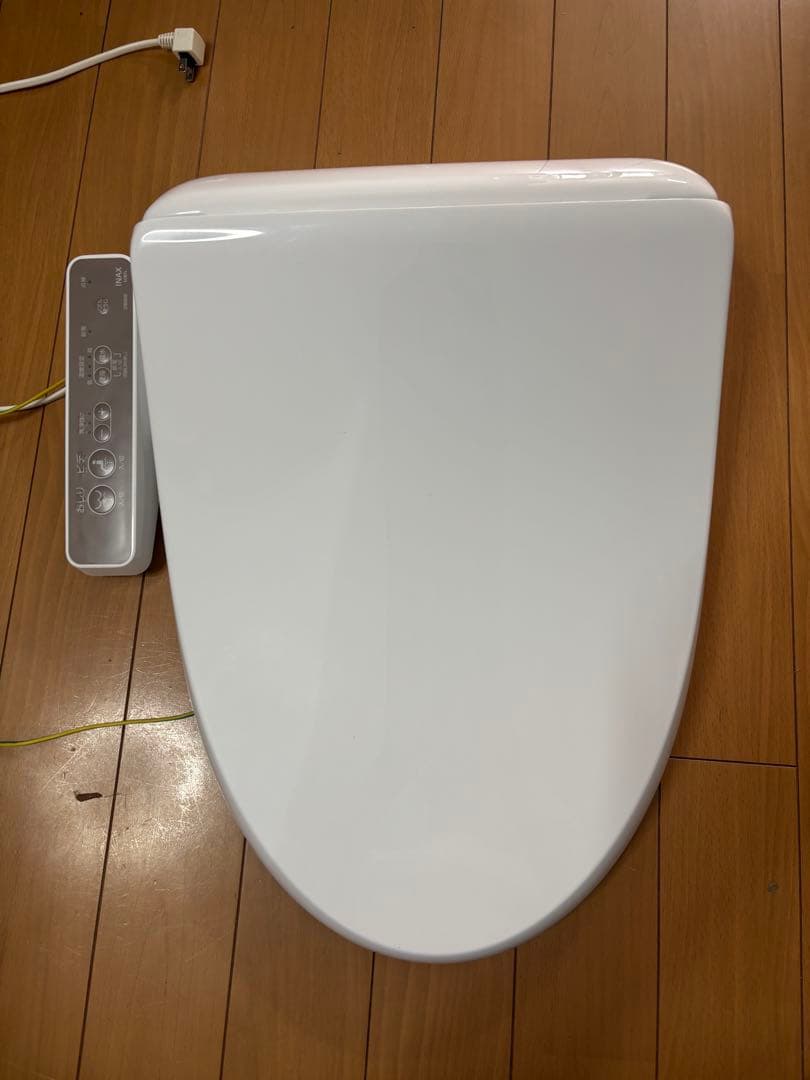 ⑤LIXIL 製 洗浄便座 シャワートイレ CW-D12 Dシリーズ