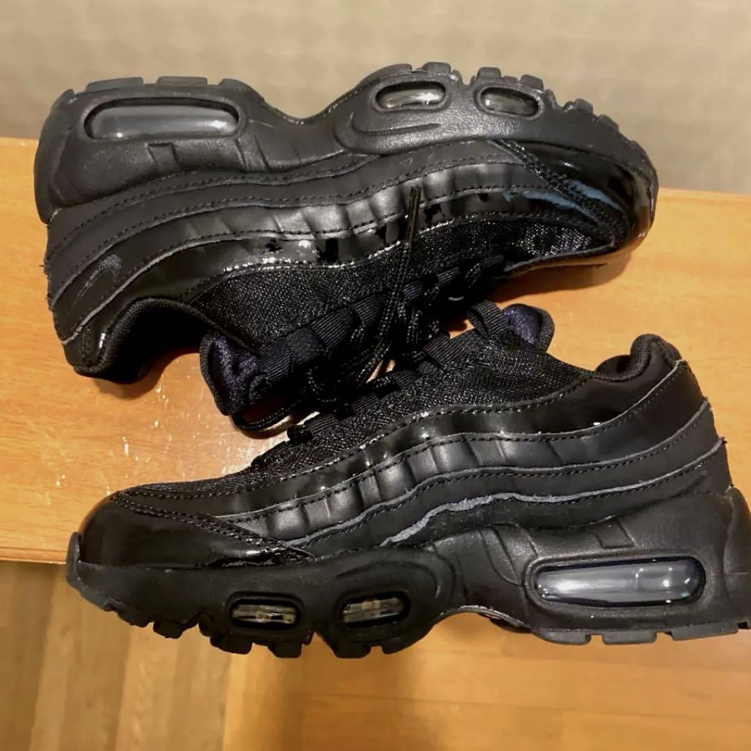 AIR MAX95 トリプルブラック　エナメル　22.5 美品