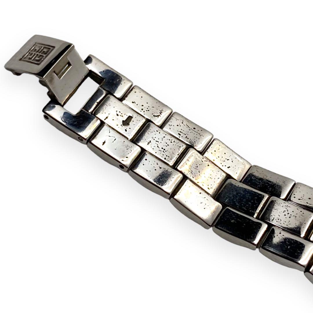Y667ꕤGIVENCHY ジバンシー 腕時計 ヴィンテージ シルバー スクエア Y667ꕤGIVENCHY ジバンシー 腕時計 ヴィンテージ シルバー スクエア