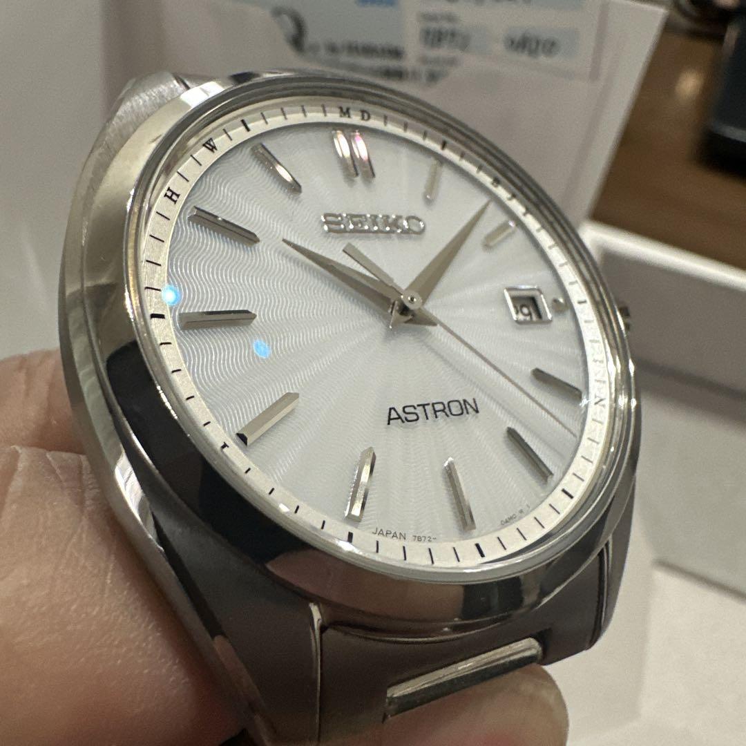 SEIKO ASTRON ホワイトダイヤル SBXY029