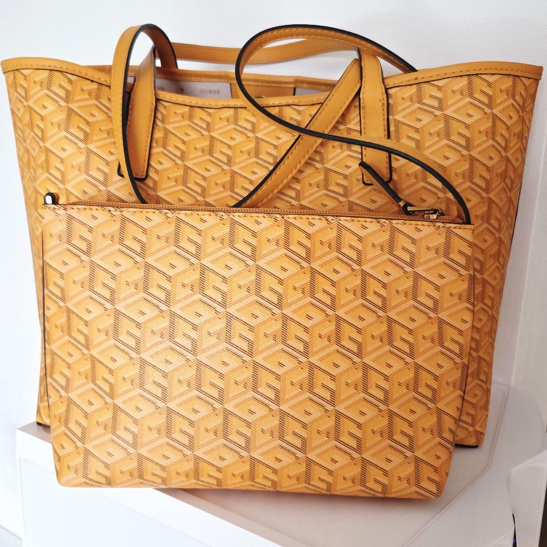 美品　GUESS　ゲス　YWL VIKKY TOTE 　イエロー　トートバッグ 美品 GUESS ゲス YWL VIKKY TOTE イエロー トートバッグ - メルカリ