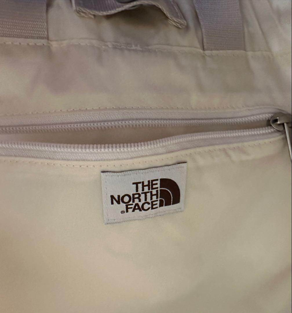 THE NORTH FACE ホワイトバックパック
