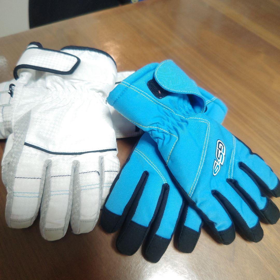 スキー、雪遊び用手袋　120くらい　二組