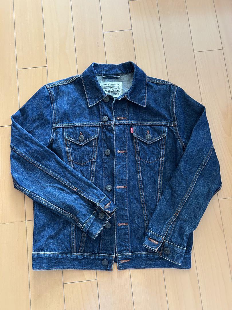 Levi's ダークブルー デニムジャケット - メルカリ