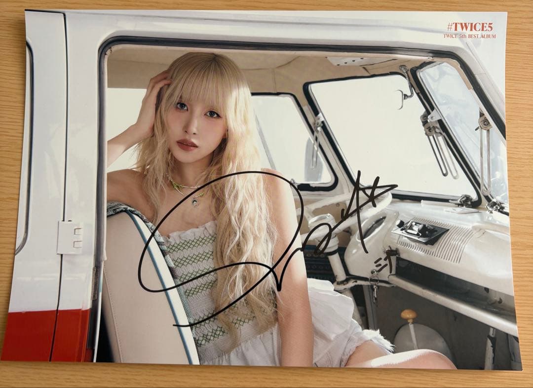 TWICE 5th Album サイン