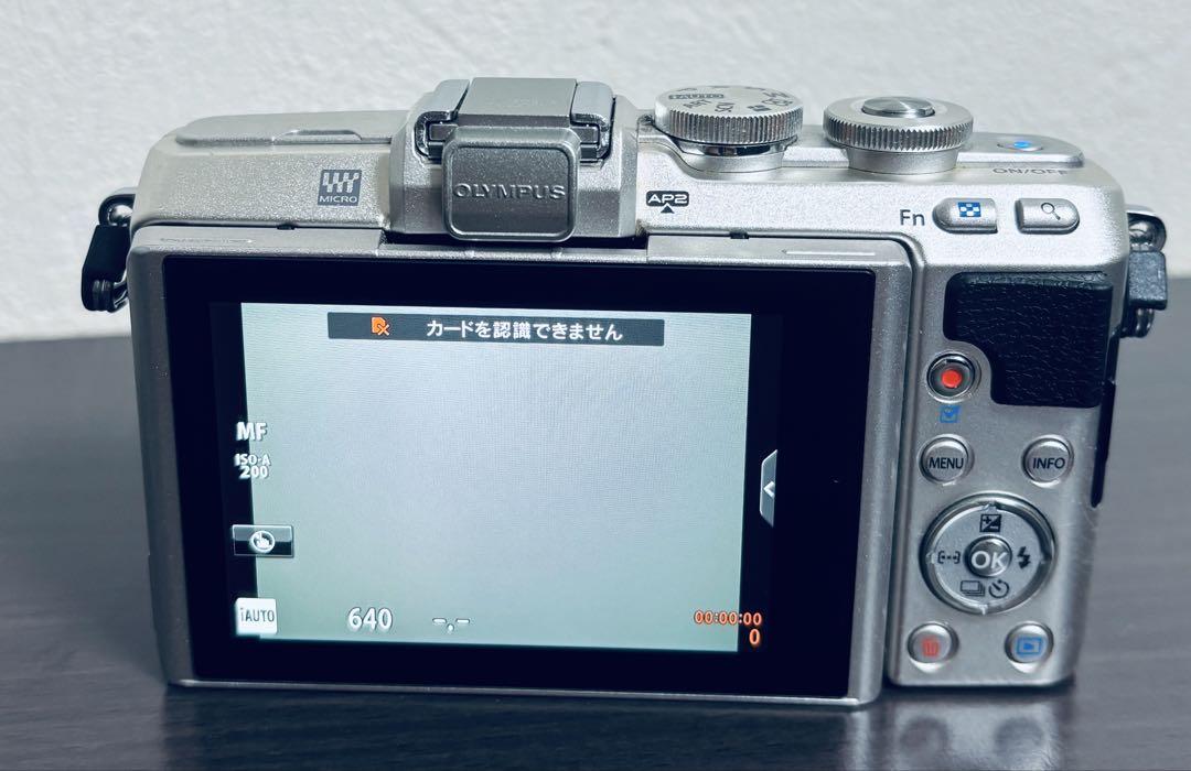 【本日限定価格】OLYMPUS PEN E-PL7 ブラック セット売り